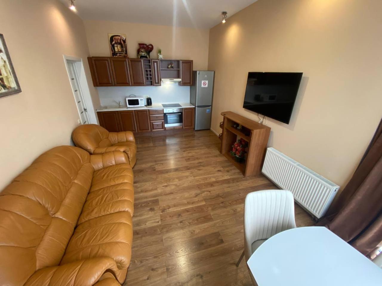 Apartment On Dragomirova Kiev Eksteriør billede