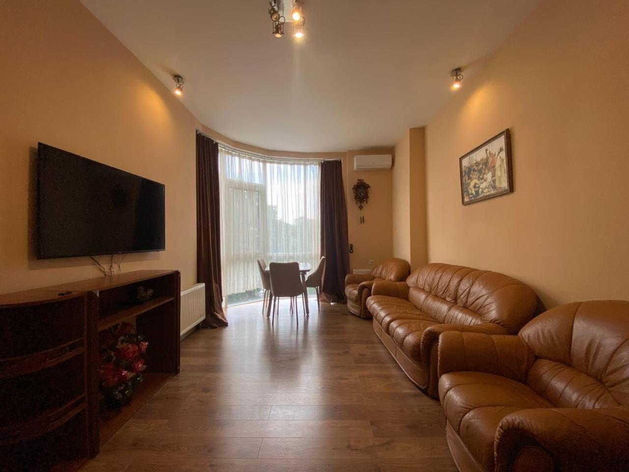 Apartment On Dragomirova Kiev Eksteriør billede