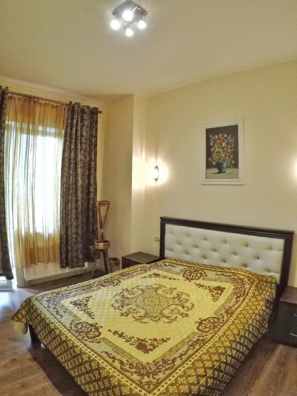 Apartment On Dragomirova Kiev Eksteriør billede